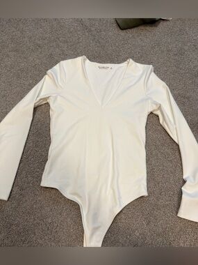 Abercrombie & Fitch Cream V-Neck Long Sleeve Bodysuit